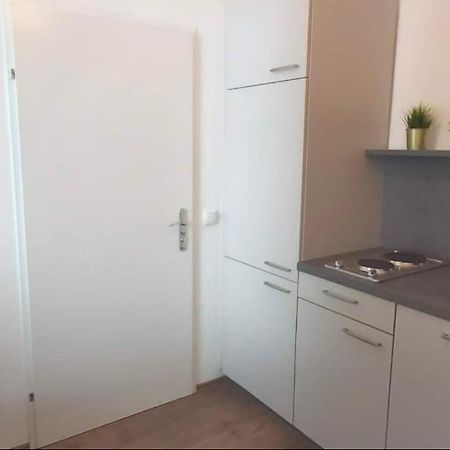 Cozy New Apartment Near Hannovermarkt Виена Екстериор снимка