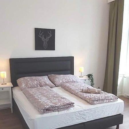 Cozy New Apartment Near Hannovermarkt Виена Екстериор снимка